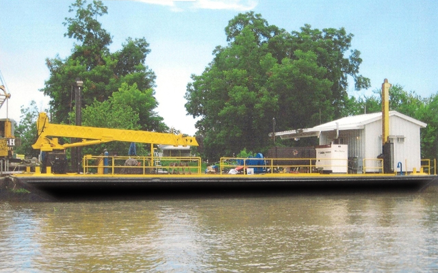 90' X 28' X 5.6' Spud Barge
